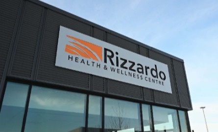 Building with the words Rizzardo in lettering on it